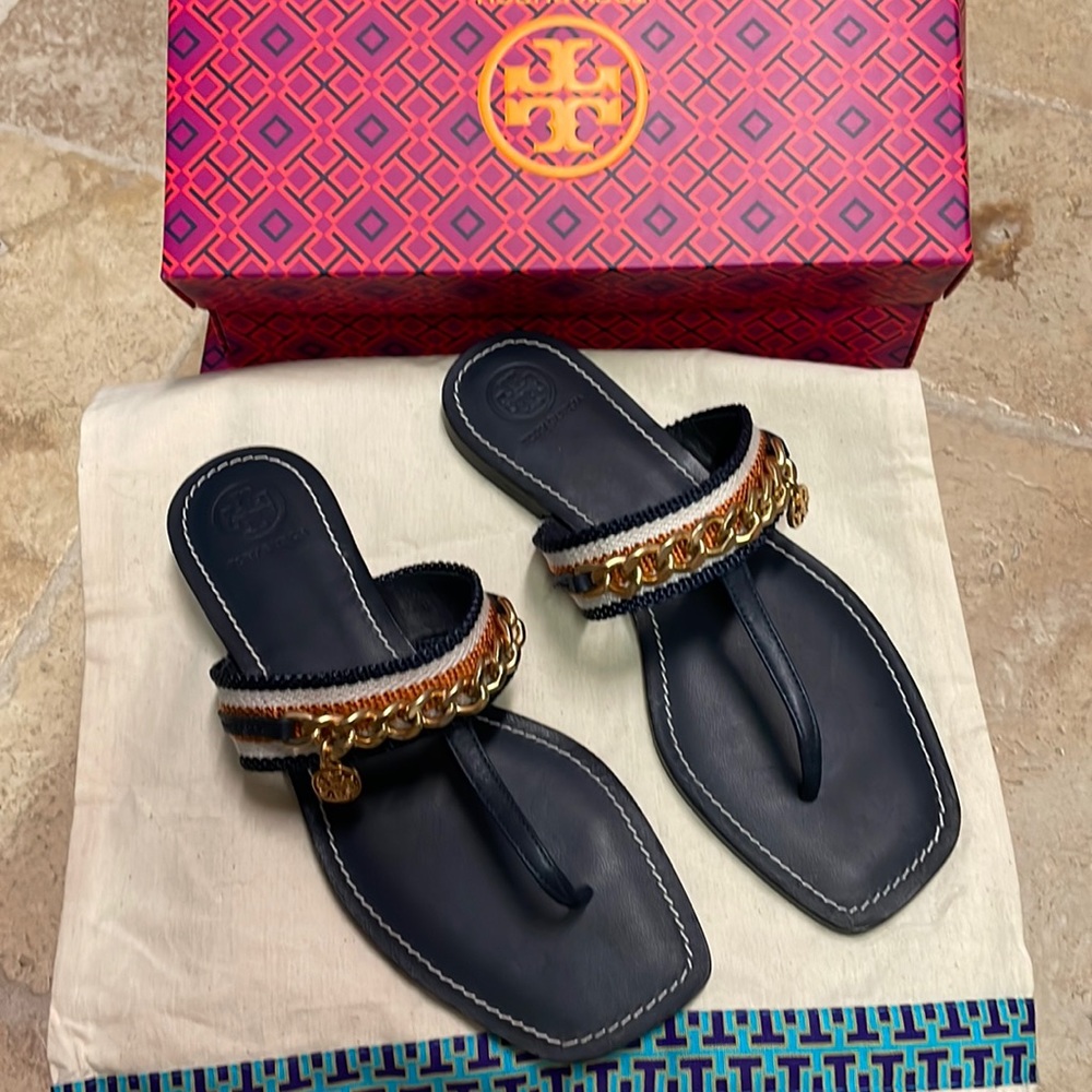Tory Burch Mini Benton Chain Band Leather Sandal in Navy, Size 7
